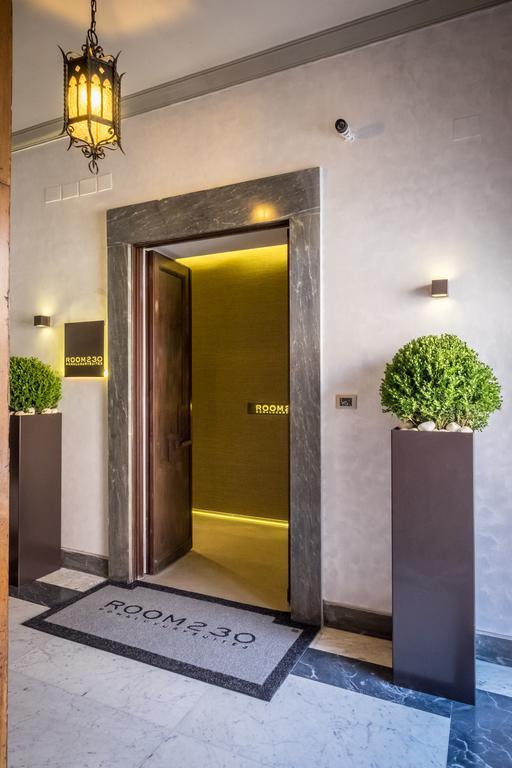 230 Luxury Rom